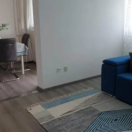 דירה Fortuna Rajna Apartman
