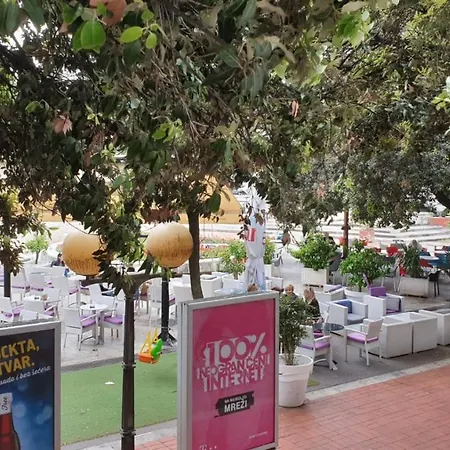 דירה Fortuna Rajna Apartman *