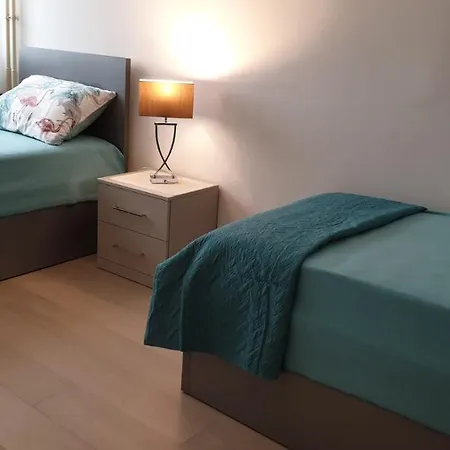 Fortuna Rajna Apartman 아파트